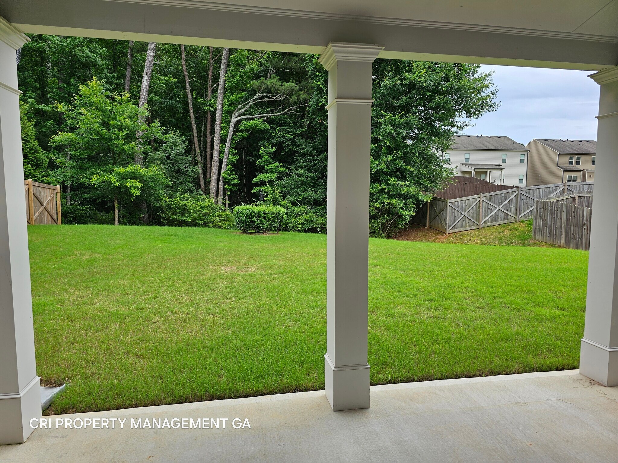 Building Photo - 352 Newshaw Dr
