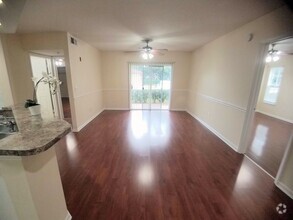 Building Photo - For Rent Beautiful 2/2 First Floor Condo a...