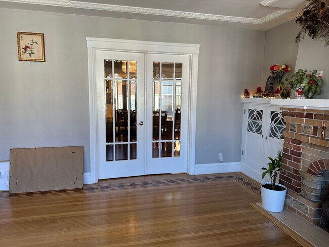 Building Photo - Charming Remodeled Home in Prime Excelsior...