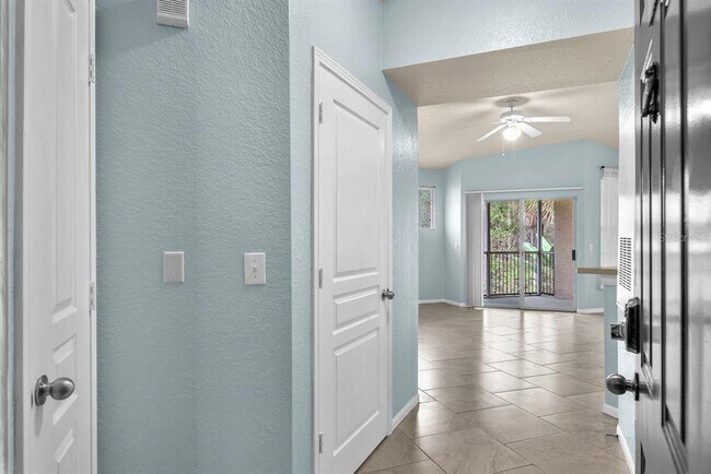 Building Photo - 5125 Palm Springs Blvd