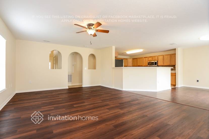 Building Photo - 3309 97th Ln E