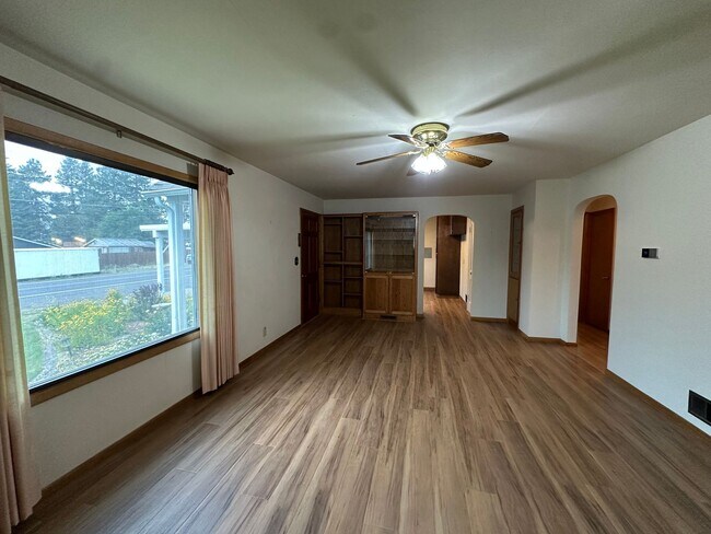 Building Photo - Charming South Bend Home full of Character! RV Parking!