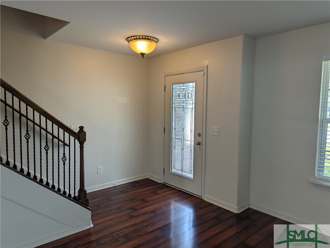Building Photo - 325 Windmill Dr