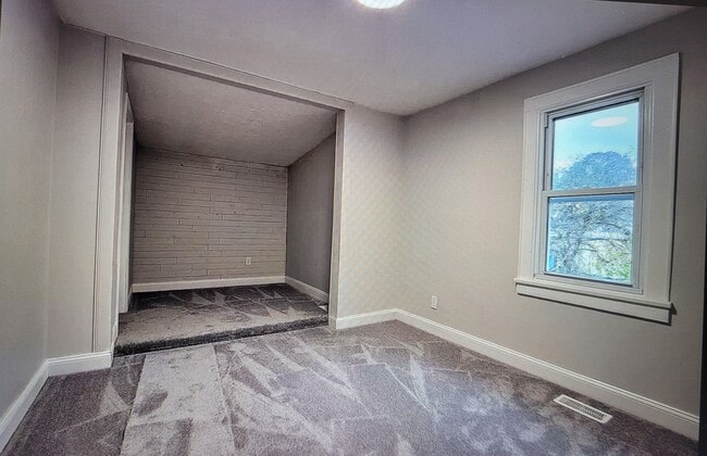 Building Photo - 1216 Kentucky Ave