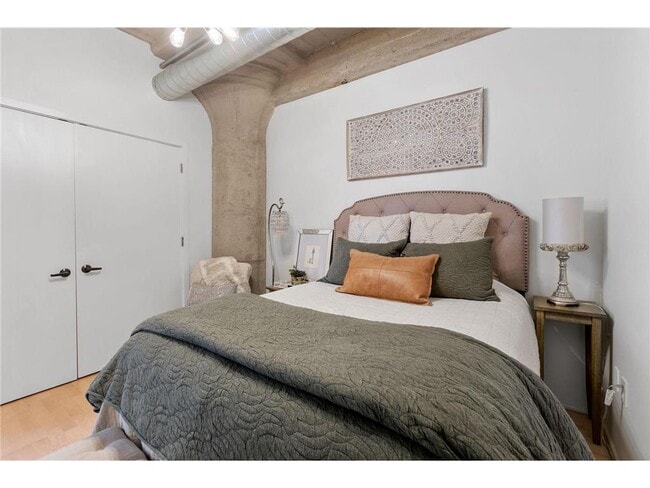 Building Photo - 748 N 3rd St