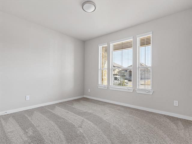 Building Photo - 643 Medinah Rd