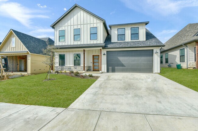 Building Photo - 4922 Dry Creek Rd