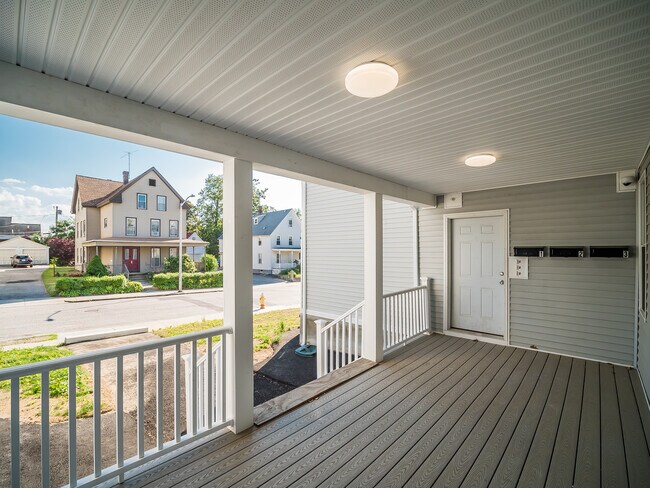 Building Photo - 7 Lowell St