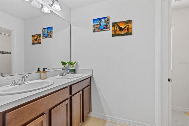 Building Photo - 5640 Camilla St