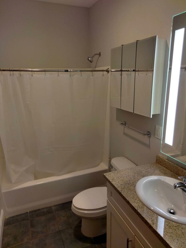 Building Photo - 45 Imlay St