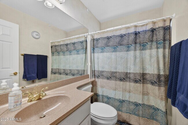 Building Photo - 1831 E Lindrick Dr