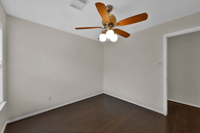 Building Photo - 24011 Pinecreek Point