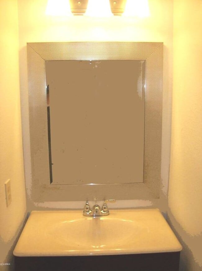 Building Photo - Scottsdale