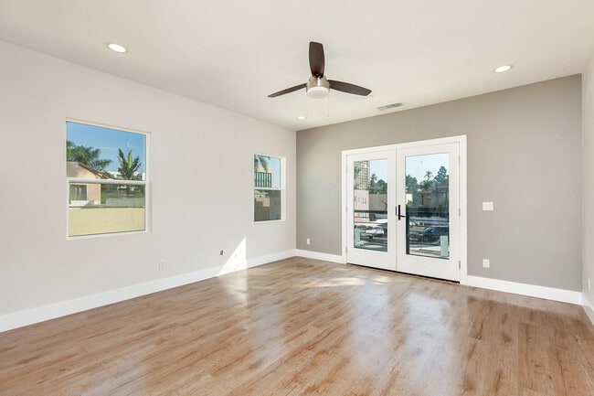 Building Photo - 3318 Fourth Ave