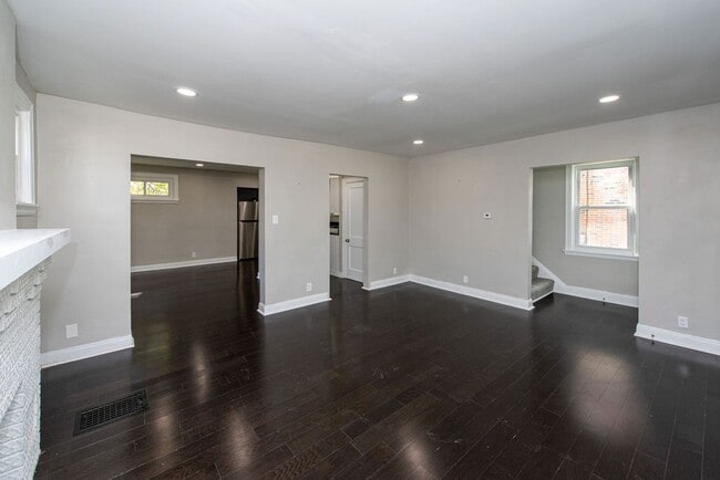 Building Photo - NORTH COLLEGE HILL -  Stunning remodel 3be...
