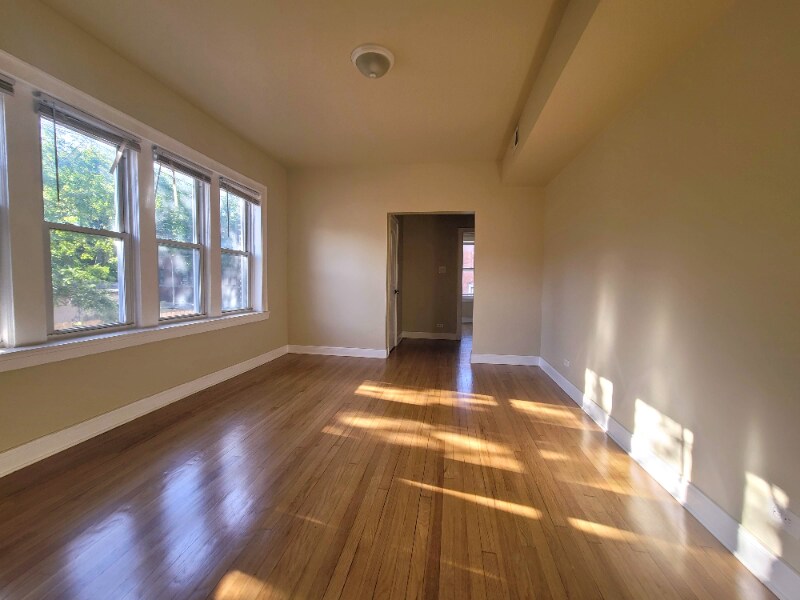 Building Photo - 1645 W 80th St