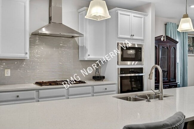 Building Photo - 2694 Velocity Rd