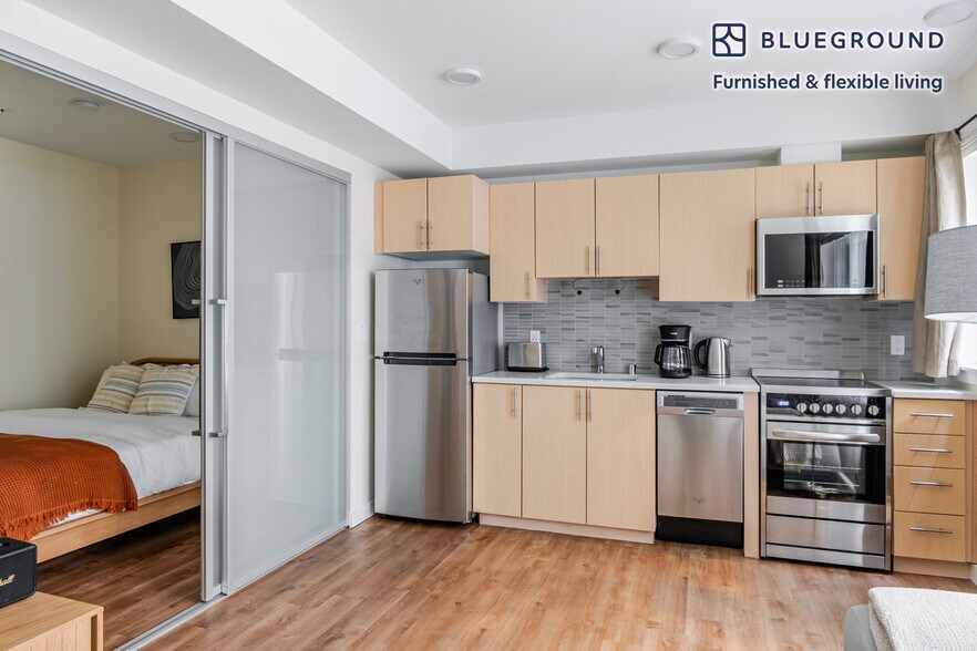 Building Photo - 750 11th Ave E