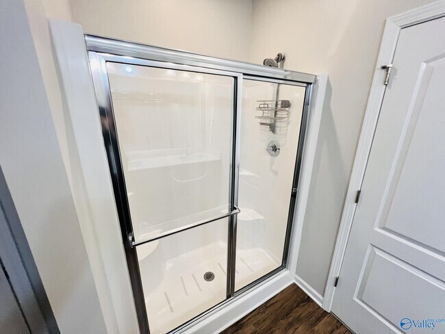 Building Photo - 292 Holt St