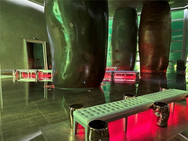 Building Photo - 475 Brickell Ave