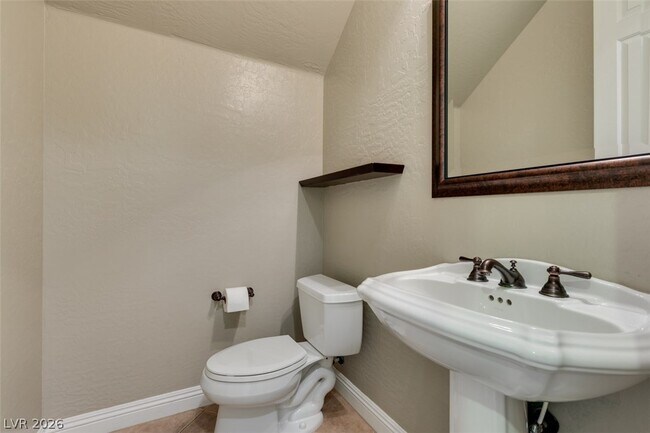 Building Photo - 7228 Night Heron Way