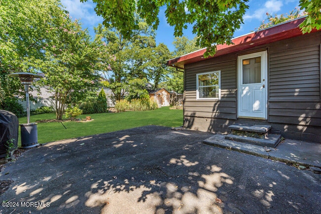 Building Photo - 105 Longfellow Ave