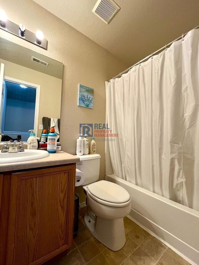 Building Photo - 10503 Country Park Point