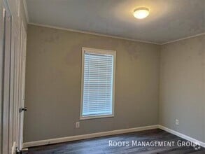 Building Photo - 3 Bed 2 Bath Home Available for Lease at C...