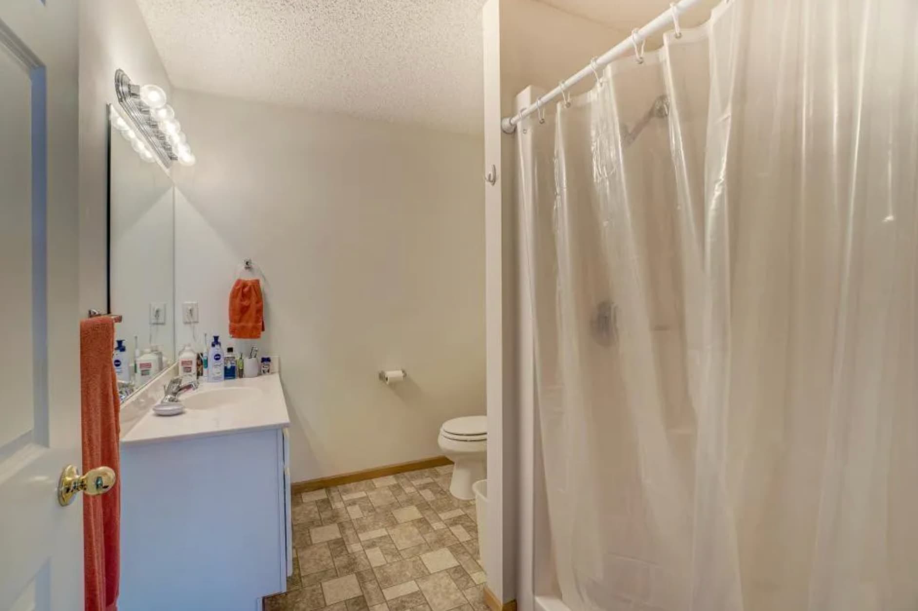 Building Photo - 137 Bridgewater Trl