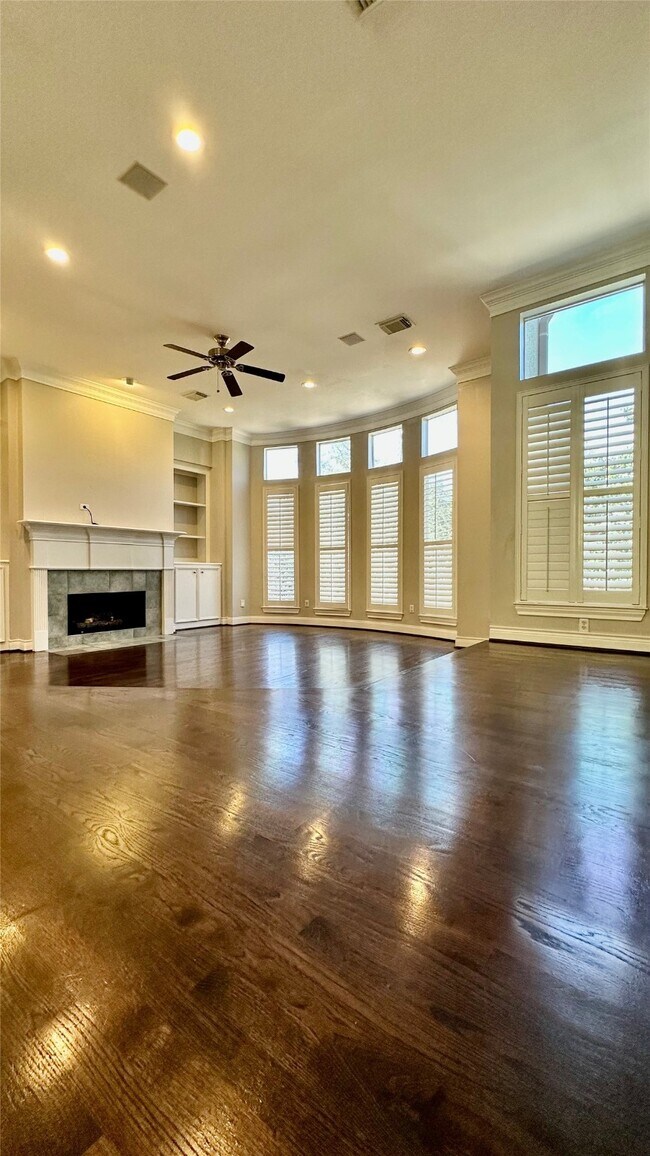 Building Photo - 4303 Childress St