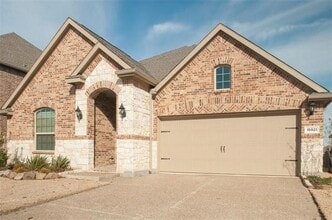 Building Photo - 15921 Gladewater Terrace