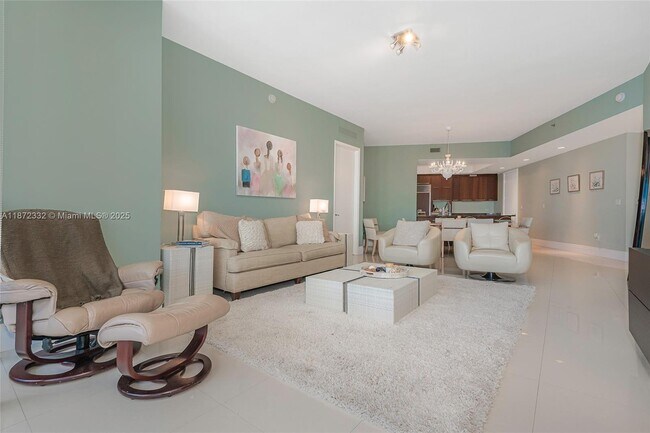 Building Photo - 16001 Collins Ave