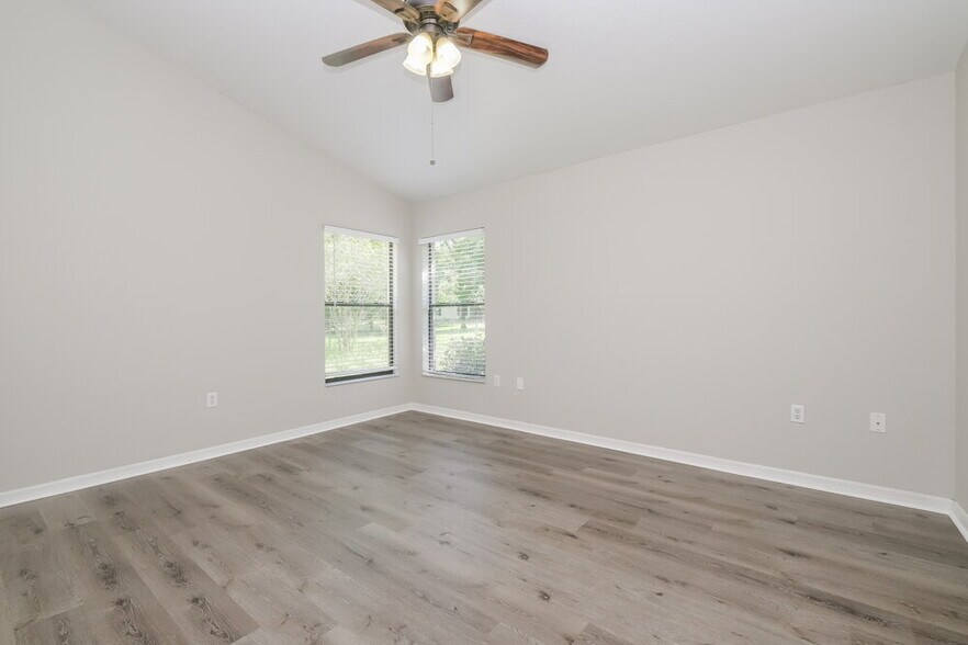 Building Photo - 10439 Norvell Rd