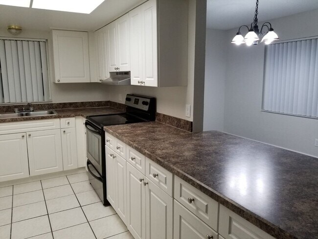 Building Photo - 9809 Turf Way