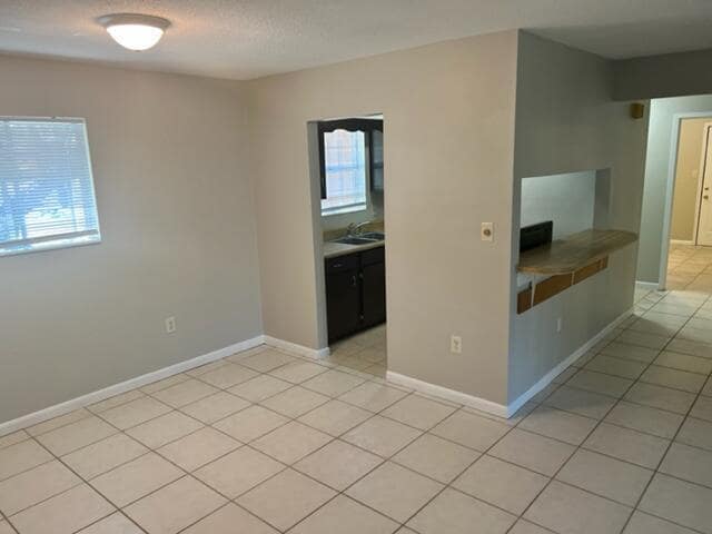 Building Photo - "Charming 3-Bed home with 2 Full Baths in the Ferry Park area of Fort Walton Beach!"