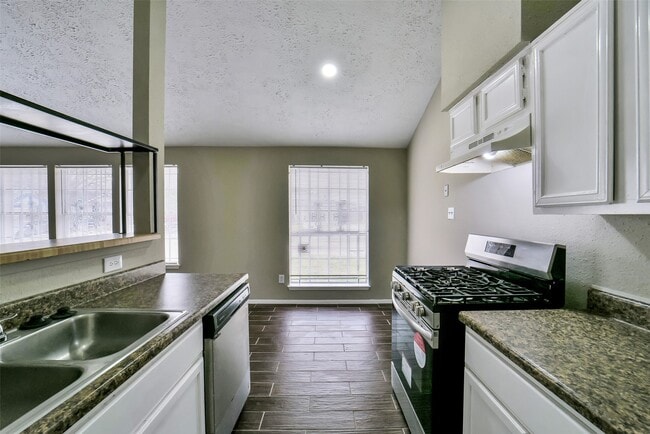 Building Photo - 10036 Woodico Dr