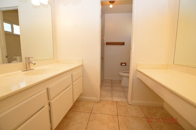 Building Photo - 3744 Riano Cir