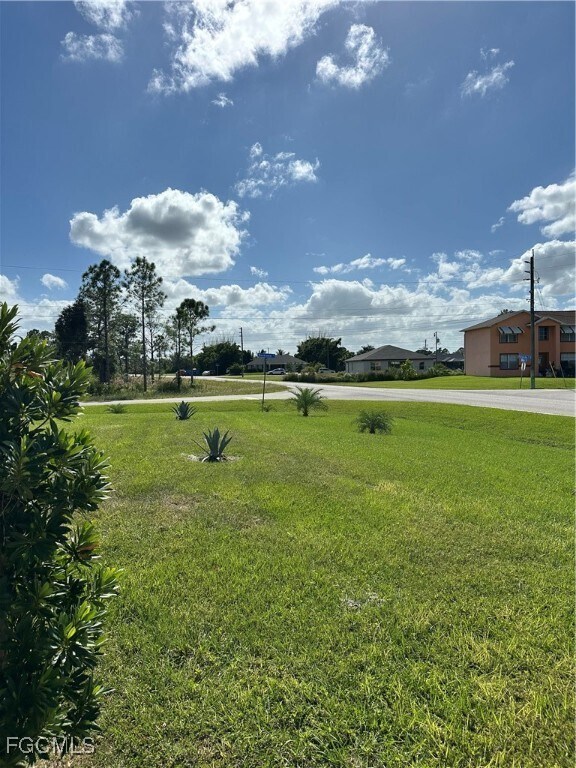 Building Photo - 1910 Richmond Ave N