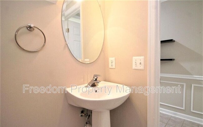 Building Photo - 12624 Fair Crest Ct