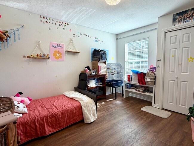 Building Photo - 3110 Leesburg Square