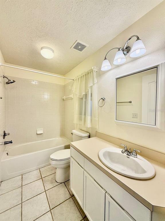 Building Photo - 9815 La Vonda St