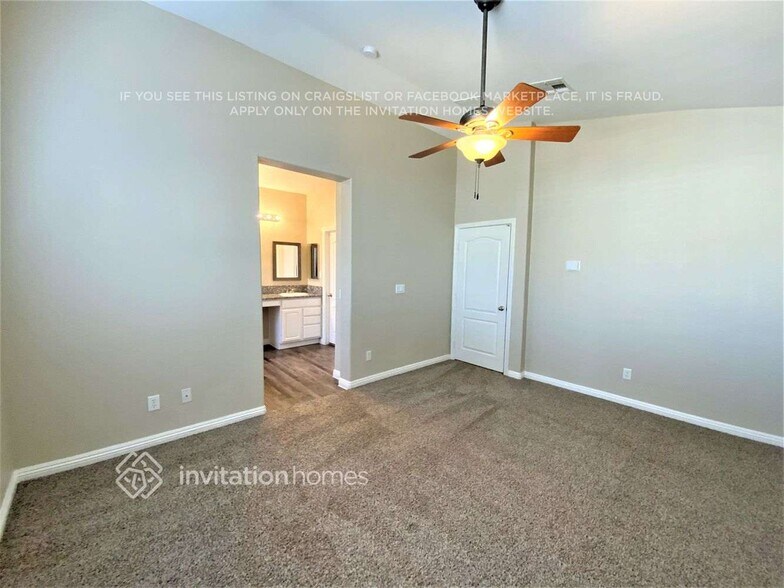 Building Photo - 9132 Little Horse Ave