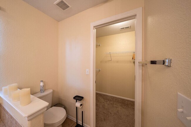 Building Photo - Short Term FULLY FURNISHED 3 bed home in Lorson Ranch!!!!