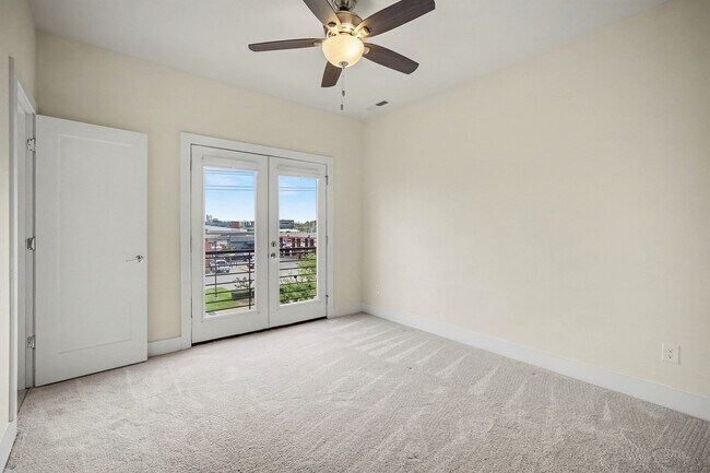 Building Photo - 2712 Grand Union Way
