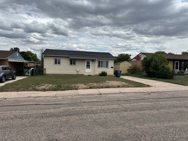 Primary Photo - Quiet Neighborhood