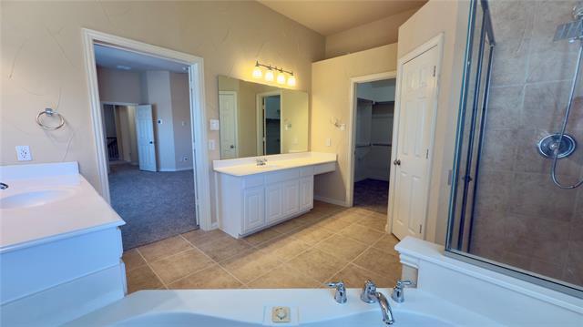Building Photo - 5621 Hampshire Dr
