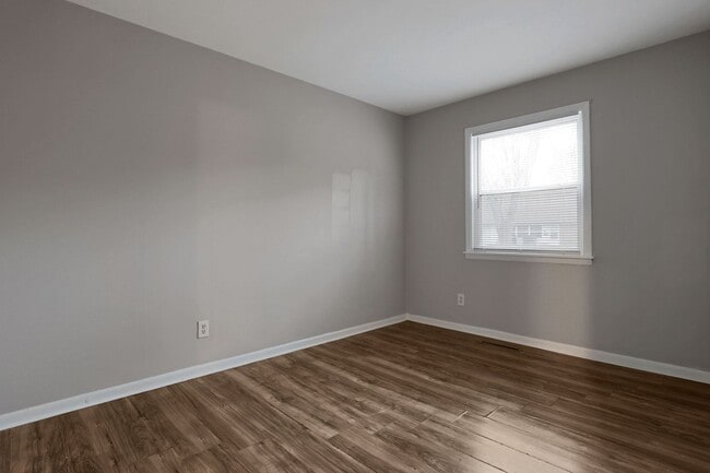 Building Photo - 4691 Janis Dr