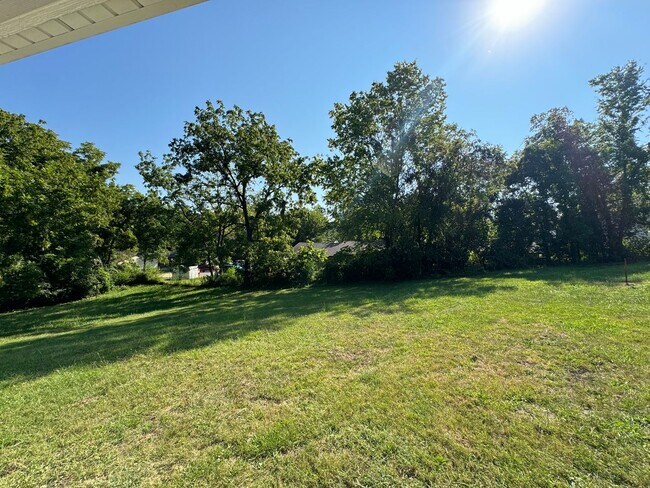 Building Photo - Single-Family Rental House 1BR-1BA - Warrenton MO 63383
