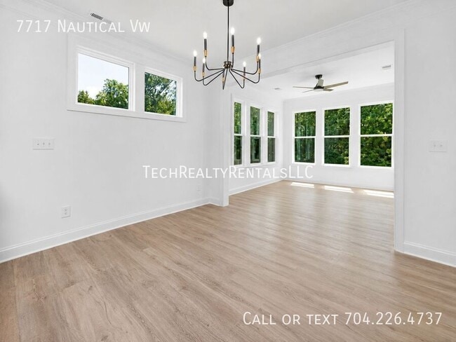 Building Photo - 7717 Nautical View