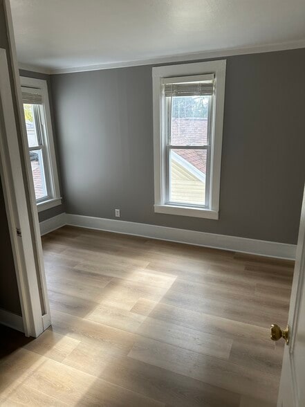 Bedroom - 122 Sibben St